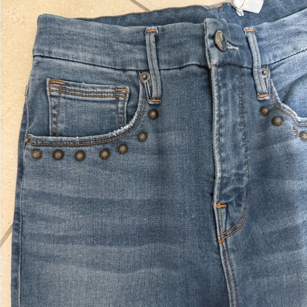 Good American Blue Skinny Jeans with Embellished Ankle - Picture 4 of 7